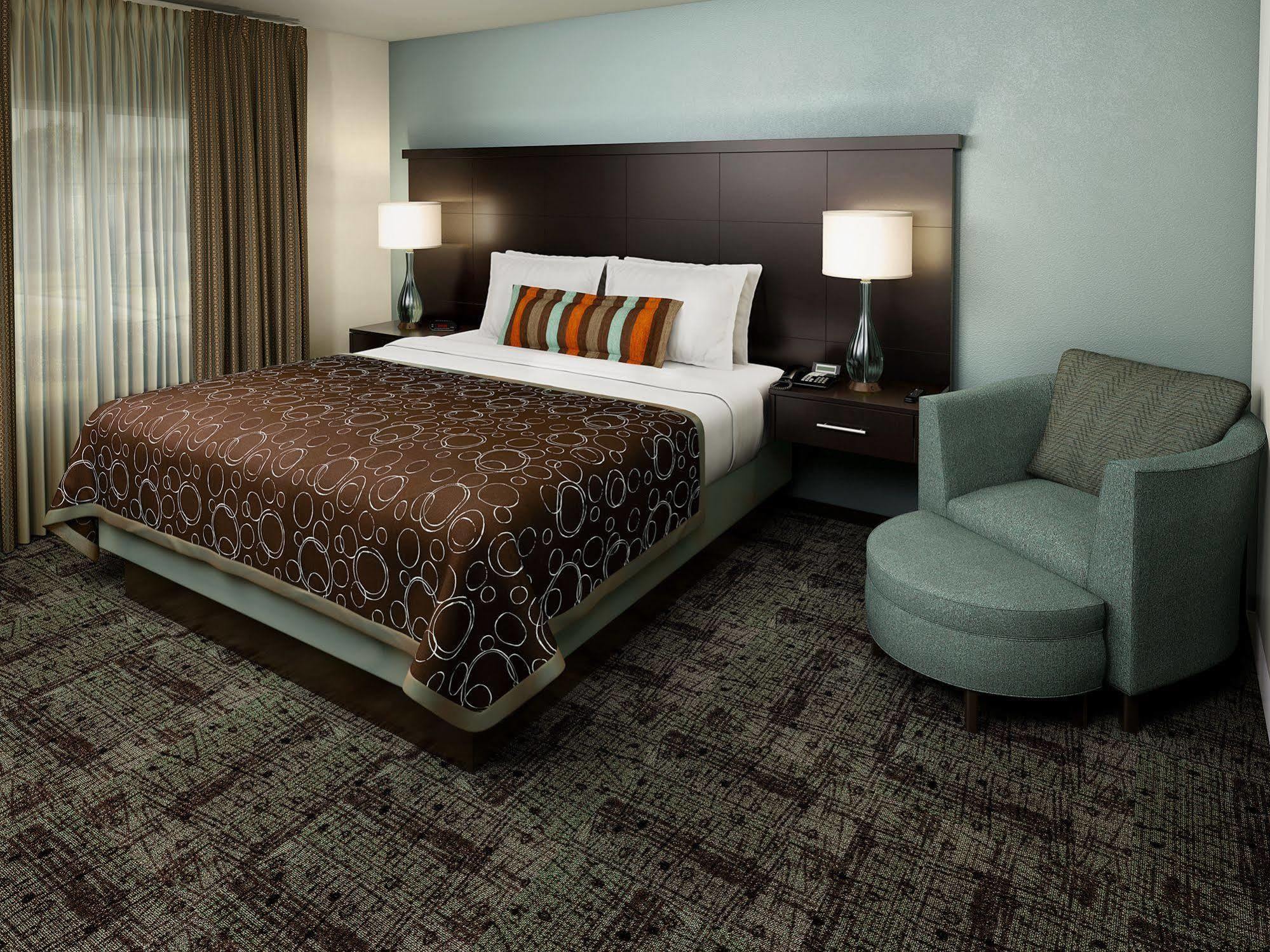 Staybridge Suites Lincolnshire By Ihg Esterno foto