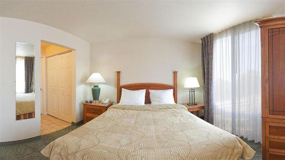 Staybridge Suites Lincolnshire By Ihg Esterno foto